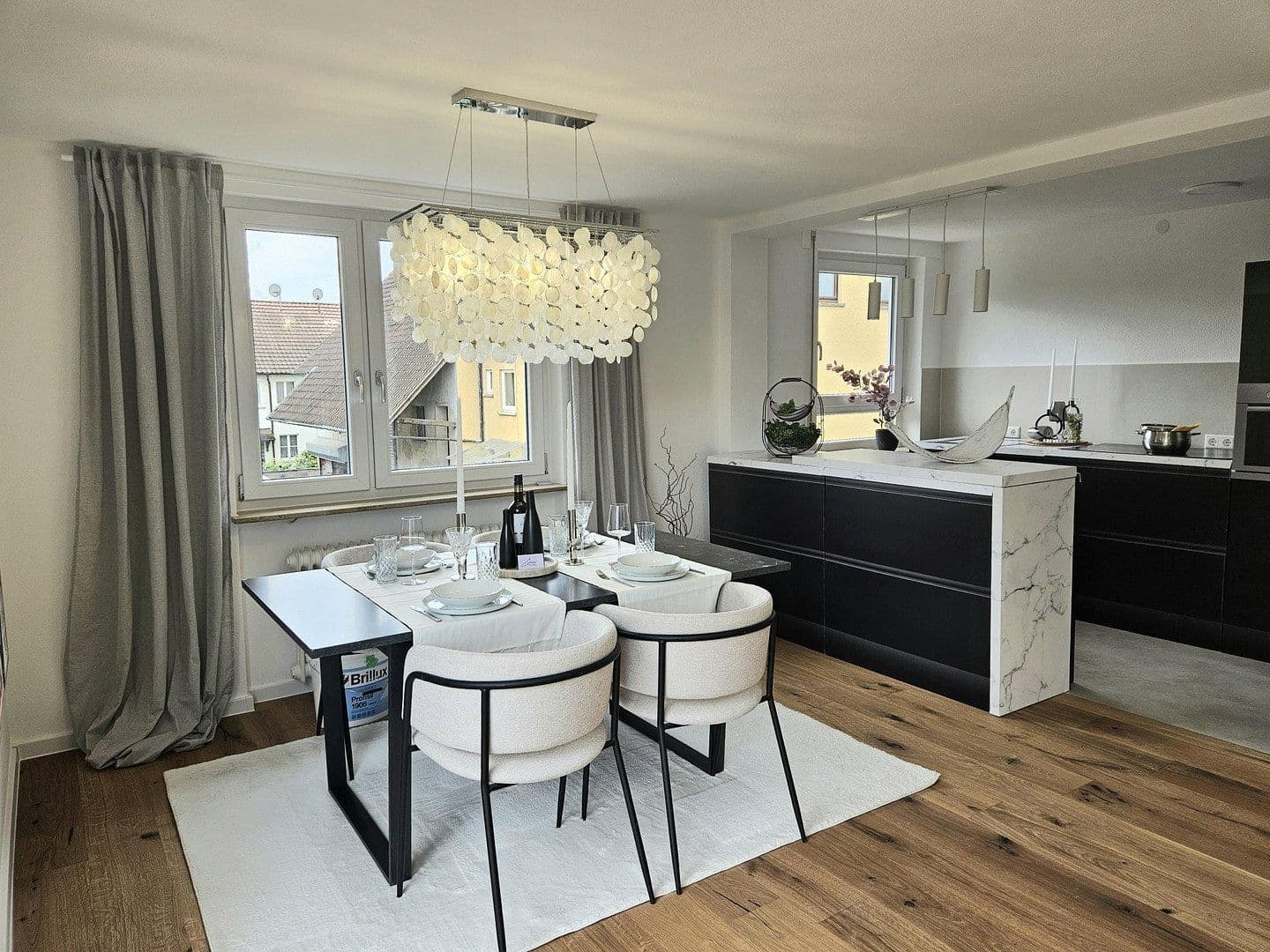 Prodej bytu 3+1 80 m², Mörikestr.28, Lauffen am Neckar, Bádensko-Württembersko Prodej bytu 3+1 80 m², Mörikestr.28, Lauffen am Neckar, Bádensko-Württembersko