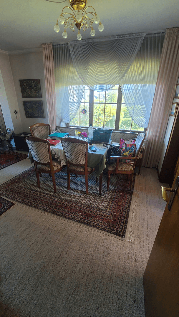 Prodej domu 153 m², pozemek 735 m², Attendorn, Severní Porýní-Vestfálsko Prodej domu 153 m², pozemek 735 m², Attendorn, Severní Porýní-Vestfálsko