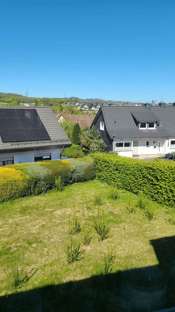 Prodej domu 153 m², pozemek 735 m², Attendorn, Severní Porýní-Vestfálsko Prodej domu 153 m², pozemek 735 m², Attendorn, Severní Porýní-Vestfálsko
