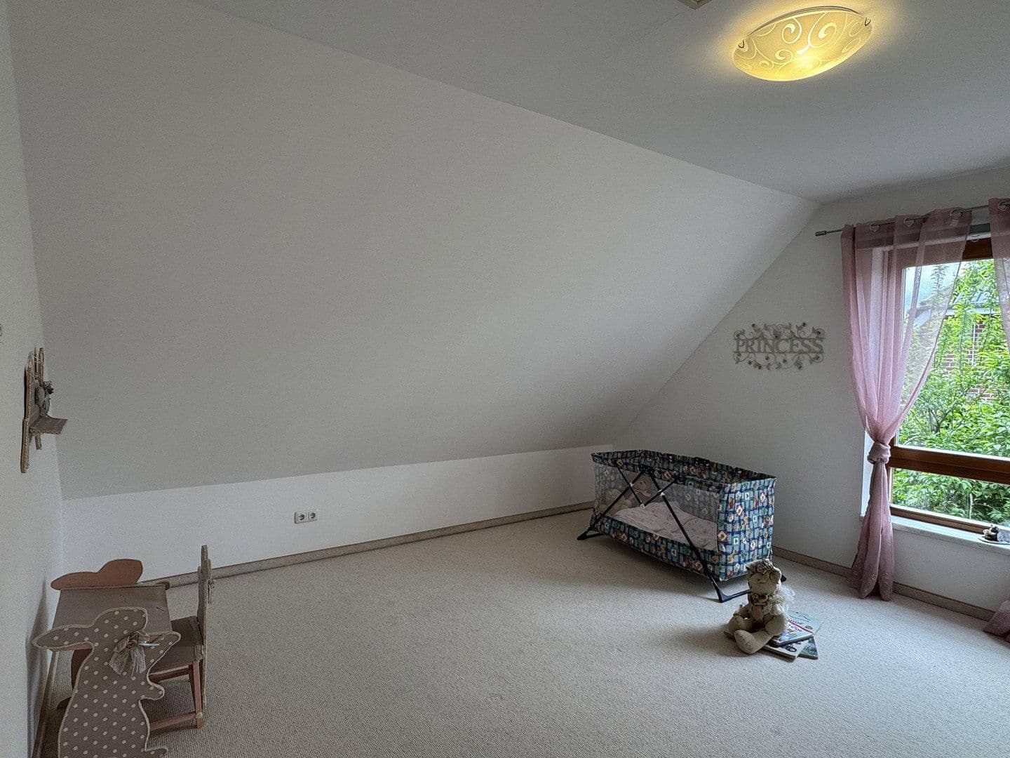 Prodej domu 118 m², pozemek 656 m², Haren (Ems), Dolní Sasko Prodej domu 118 m², pozemek 656 m², Haren (Ems), Dolní Sasko