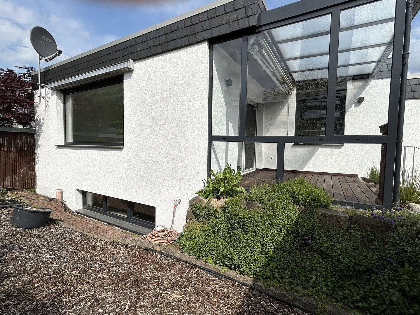 Prodej domu 120 m², pozemek 327 m², Bad Nenndorf, Dolní Sasko Prodej domu 120 m², pozemek 327 m², Bad Nenndorf, Dolní Sasko
