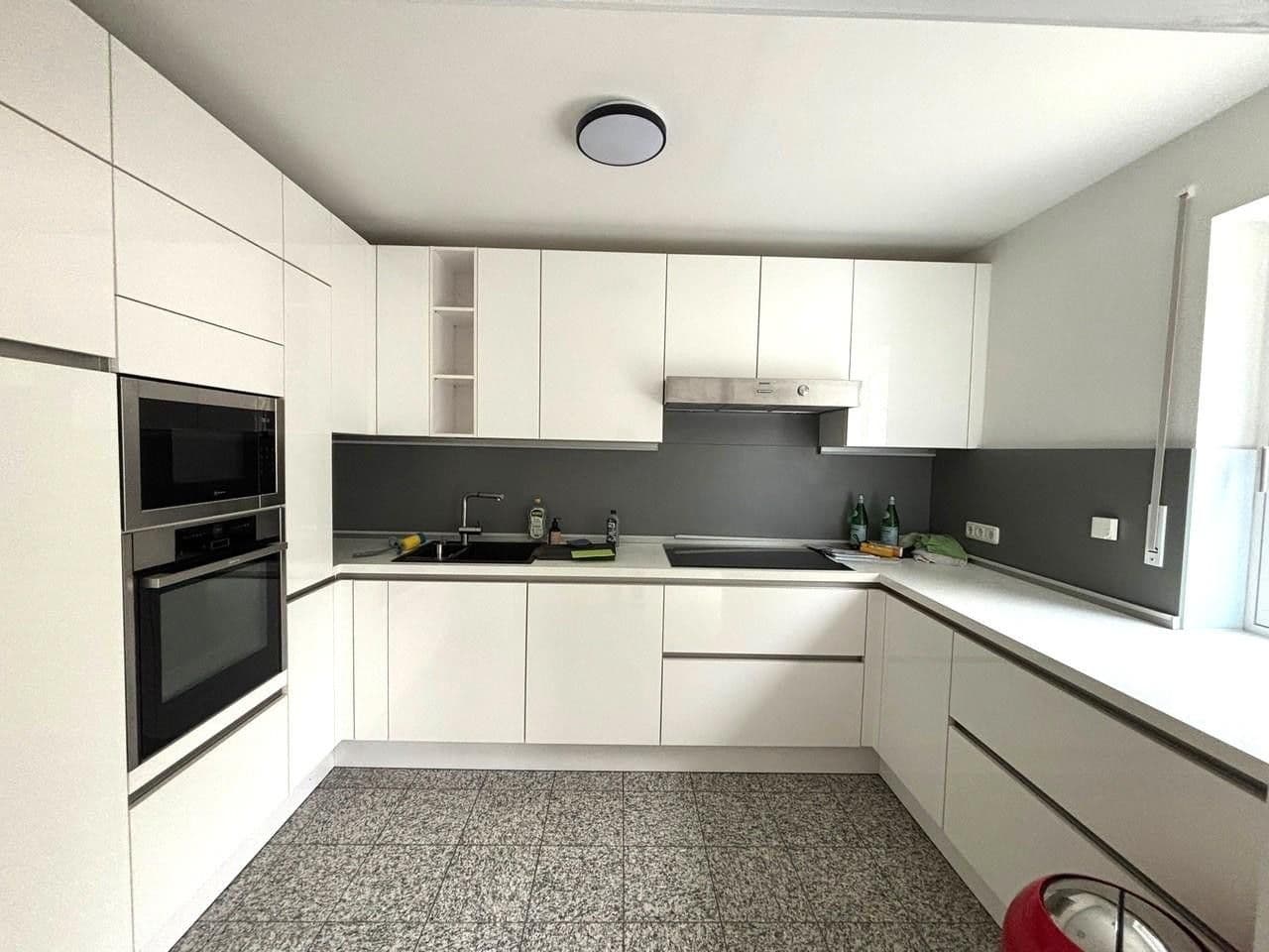 Pronájem domu 172 m², pozemek 325 m², München, Bavorsko Pronájem domu 172 m², pozemek 325 m², München, Bavorsko
