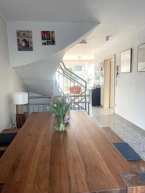 Pronájem domu 172 m², pozemek 325 m², München, Bavorsko Pronájem domu 172 m², pozemek 325 m², München, Bavorsko
