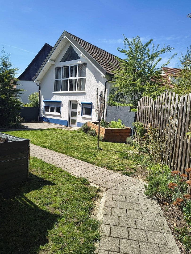 Prodej domu 87 m², pozemek 198 m², Steinen, Bádensko-Württembersko Prodej domu 87 m², pozemek 198 m², Steinen, Bádensko-Württembersko