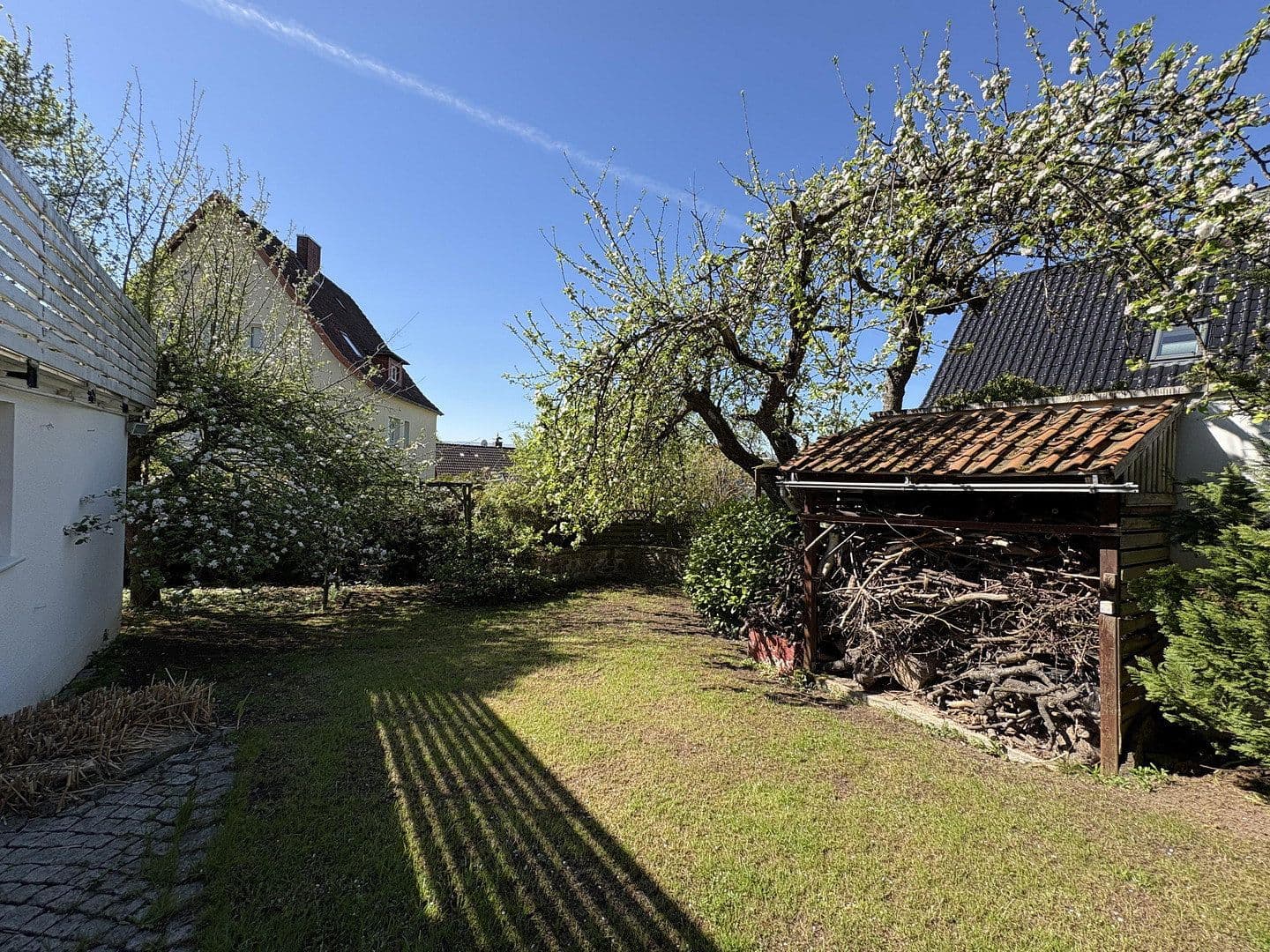 Prodej domu 134 m², pozemek 808 m², Bad Pyrmont, Dolní Sasko Prodej domu 134 m², pozemek 808 m², Bad Pyrmont, Dolní Sasko