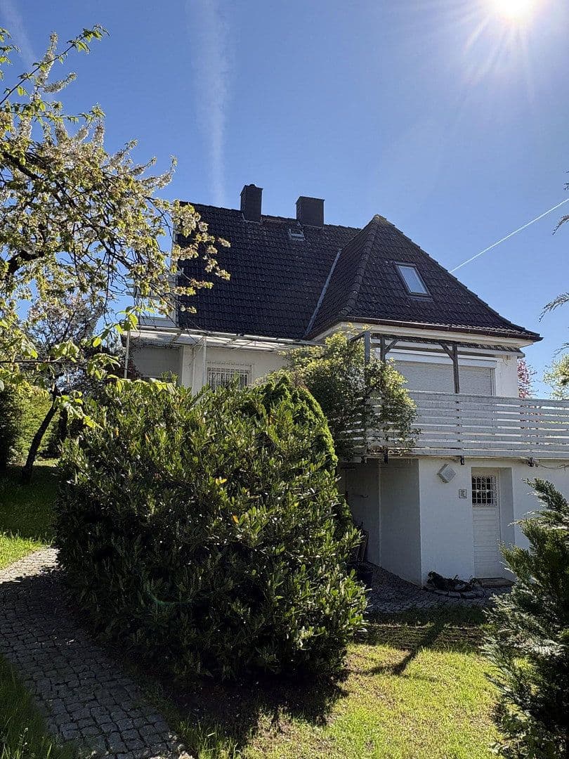 Prodej domu 134 m², pozemek 808 m², Bad Pyrmont, Dolní Sasko Prodej domu 134 m², pozemek 808 m², Bad Pyrmont, Dolní Sasko