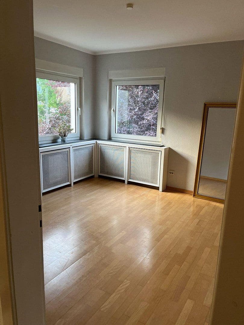 Prodej domu 134 m², pozemek 808 m², Bad Pyrmont, Dolní Sasko Prodej domu 134 m², pozemek 808 m², Bad Pyrmont, Dolní Sasko