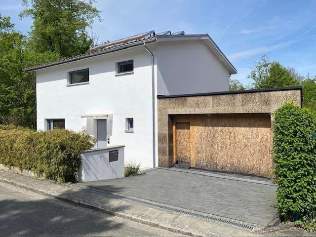 Prodej domu 143 m², pozemek 1.770 m², Hersbruck, Bavorsko Prodej domu 143 m², pozemek 1.770 m², Hersbruck, Bavorsko
