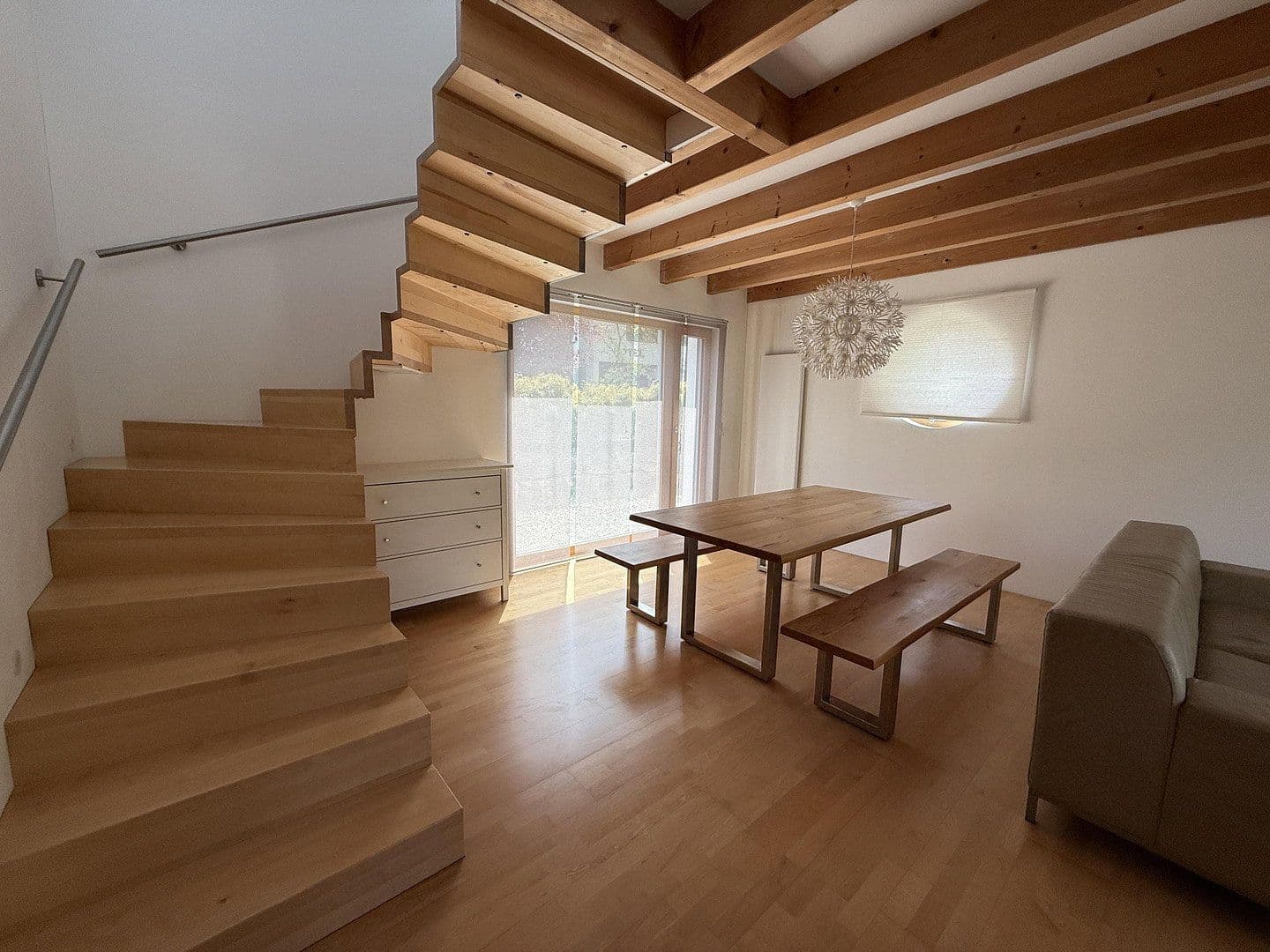 Prodej domu 143 m², pozemek 1.770 m², Hersbruck, Bavorsko Prodej domu 143 m², pozemek 1.770 m², Hersbruck, Bavorsko