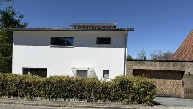 Prodej domu 143 m², pozemek 1.770 m², Hersbruck, Bavorsko Prodej domu 143 m², pozemek 1.770 m², Hersbruck, Bavorsko