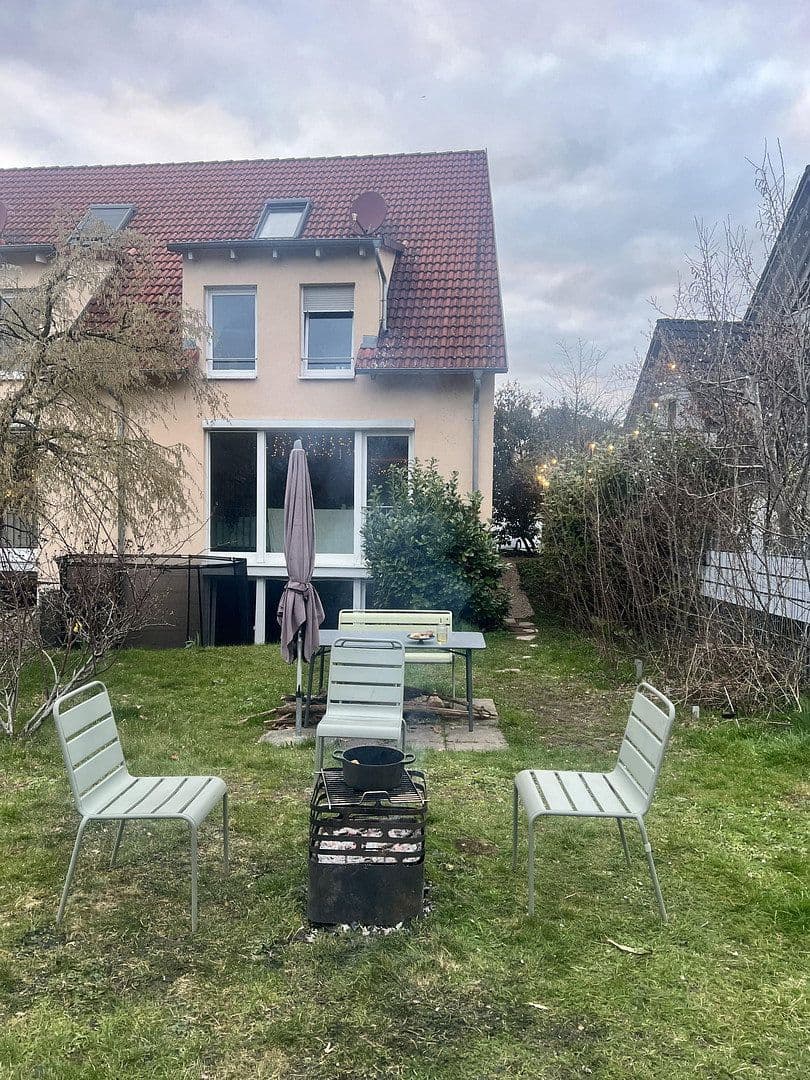 Prodej domu 166 m², pozemek 218 m², Rastatt, Bádensko-Württembersko Prodej domu 166 m², pozemek 218 m², Rastatt, Bádensko-Württembersko