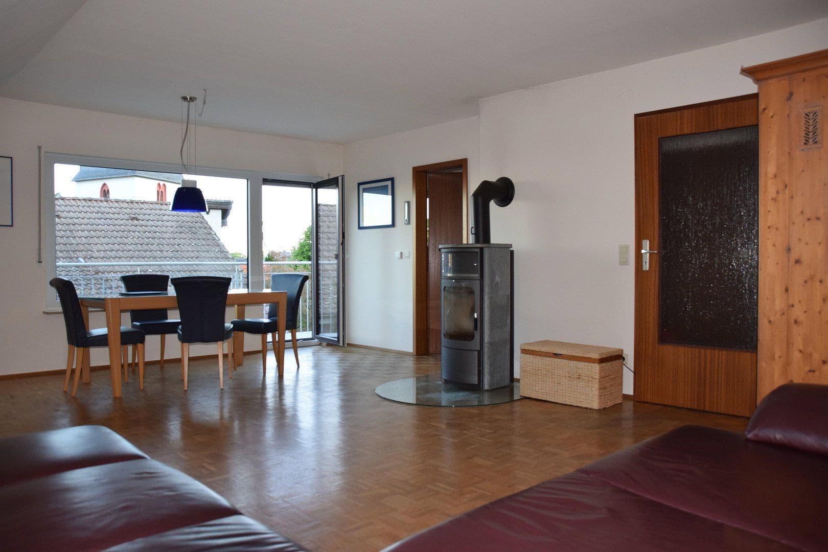 Prodej domu 197 m², pozemek 383 m², Seeheim-Jugenheim, Hessen Prodej domu 197 m², pozemek 383 m², Seeheim-Jugenheim, Hessen