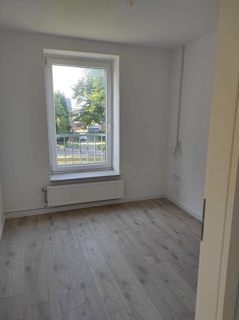 Pronájem bytu 5+1 160 m², Dorfstraße 20, Siebenbäumen, Šlesvicko-Holštýnsko Pronájem bytu 5+1 160 m², Dorfstraße 20, Siebenbäumen, Šlesvicko-Holštýnsko
