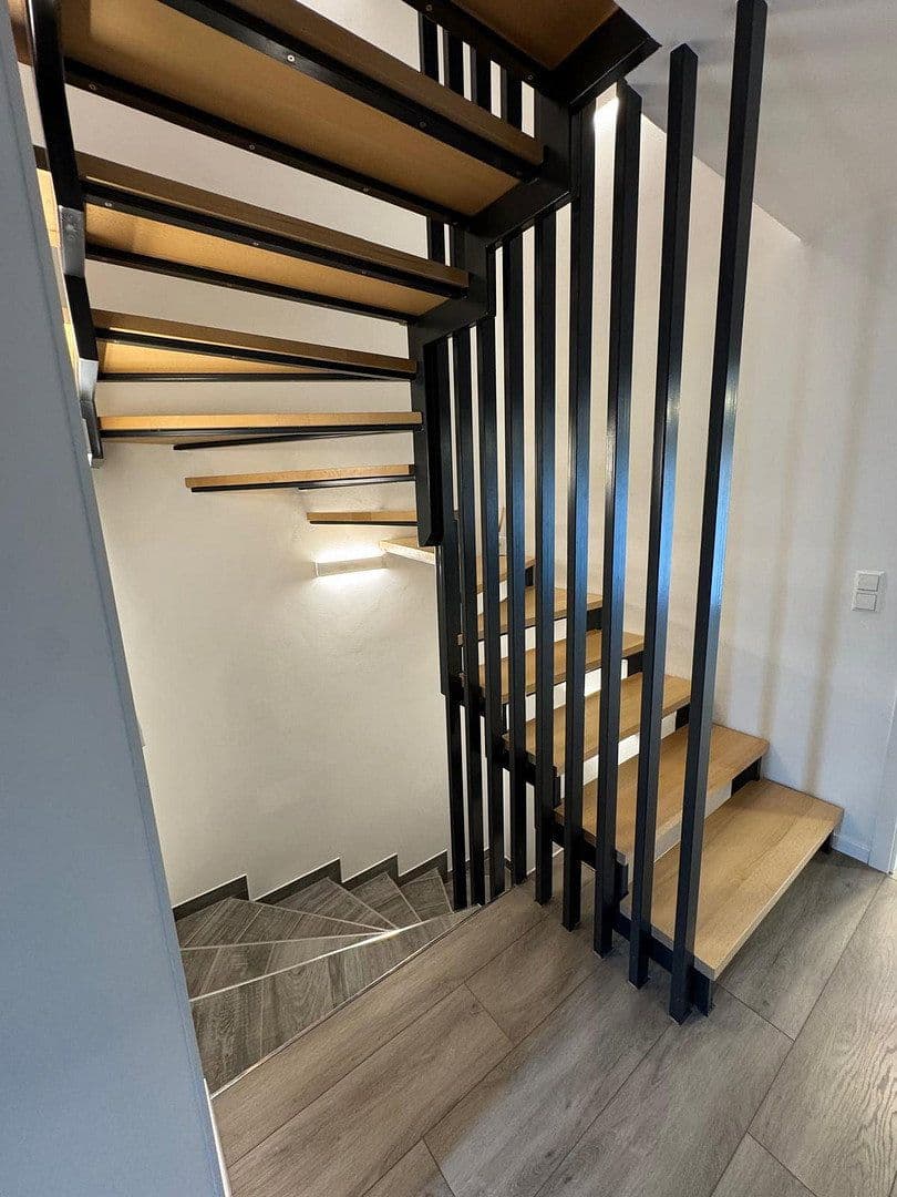 Prodej domu 110 m², pozemek 395 m², Forlenweg 16, Rastatt, Bádensko-Württembersko Prodej domu 110 m², pozemek 395 m², Forlenweg 16, Rastatt, Bádensko-Württembersko