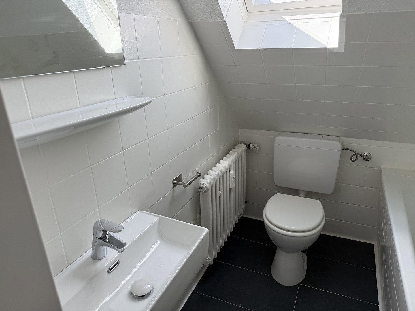 Pronájem bytu 2+1 33 m², Duisburg, Severní Porýní-Vestfálsko Pronájem bytu 2+1 33 m², Duisburg, Severní Porýní-Vestfálsko