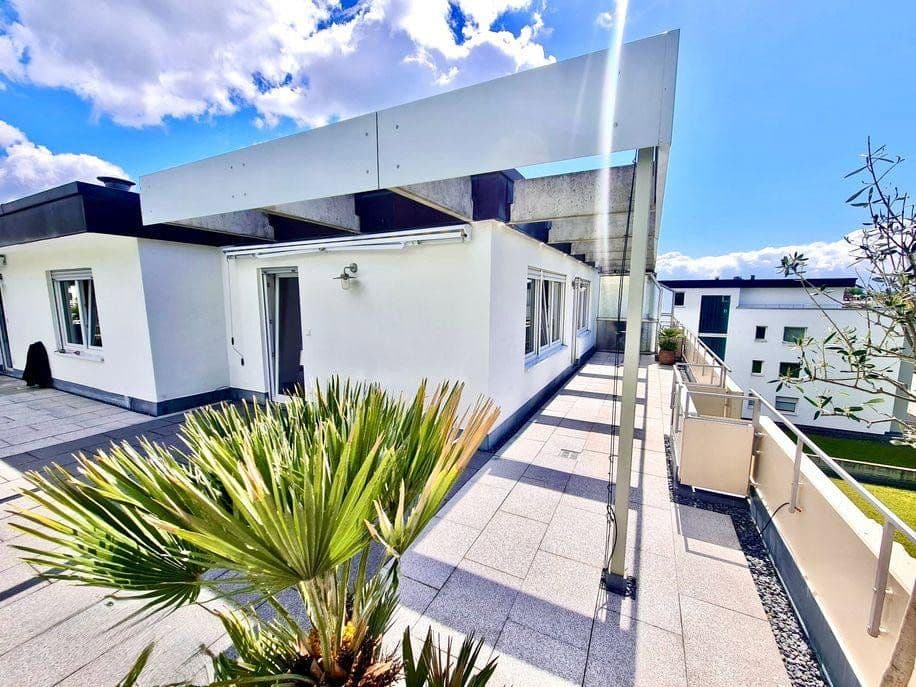 Prodej bytu 3+1 90 m², Friedrichshafen, Bádensko-Württembersko Prodej bytu 3+1 90 m², Friedrichshafen, Bádensko-Württembersko
