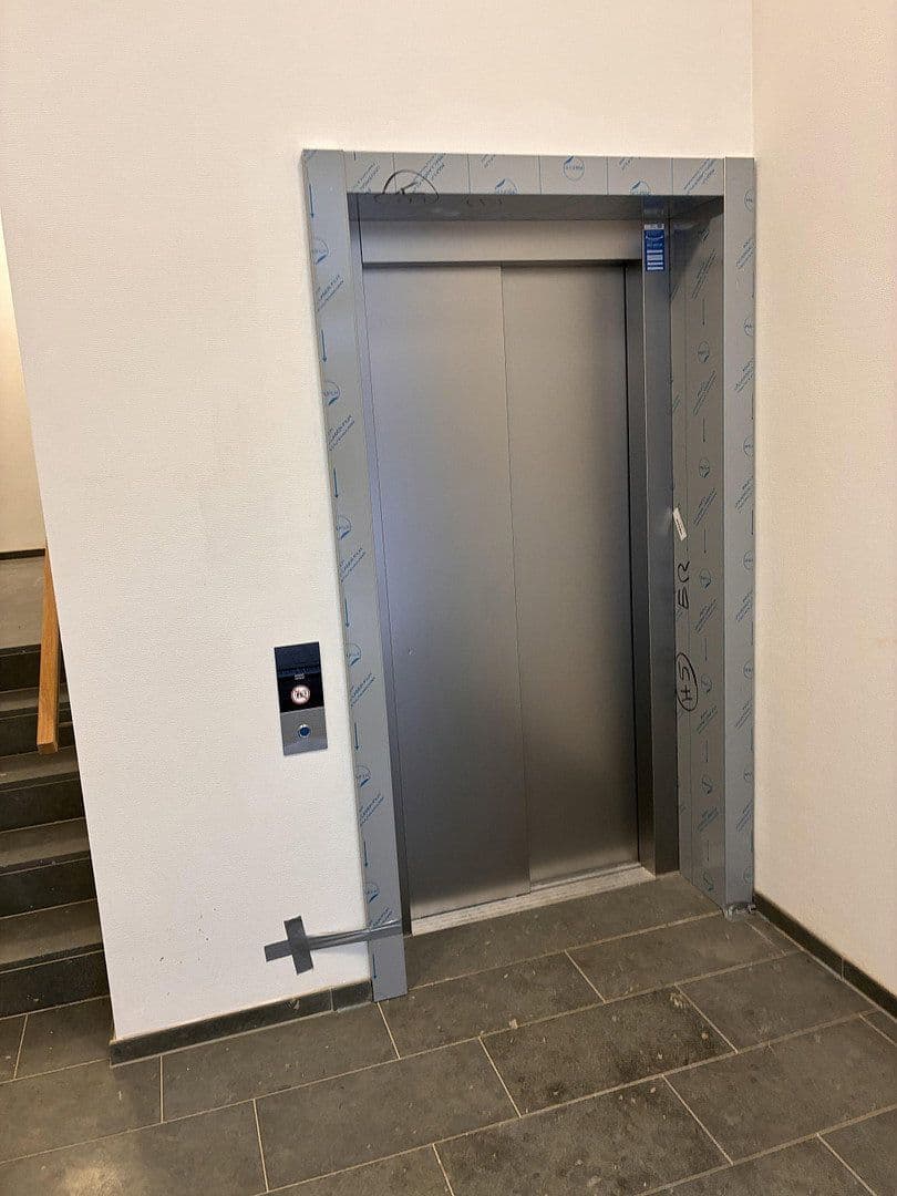 Pronájem bytu 2+1 66 m², Von-der-Decken-Str. 16, Hannover, Dolní Sasko Pronájem bytu 2+1 66 m², Von-der-Decken-Str. 16, Hannover, Dolní Sasko
