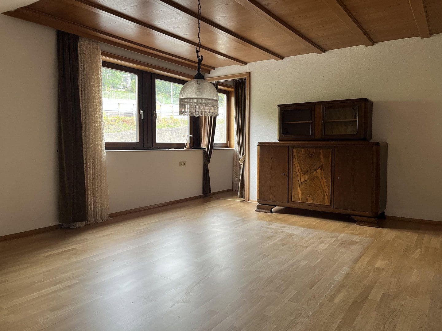 Prodej domu 267 m², pozemek 999 m², Calw, Bádensko-Württembersko Prodej domu 267 m², pozemek 999 m², Calw, Bádensko-Württembersko