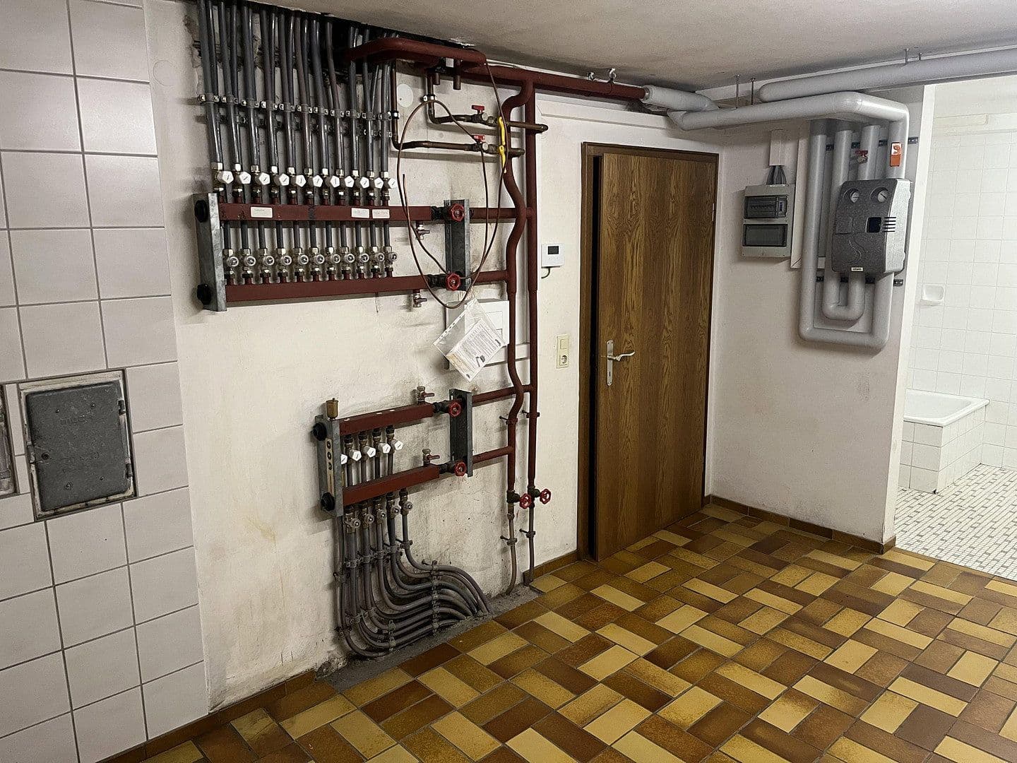 Prodej domu 267 m², pozemek 999 m², Calw, Bádensko-Württembersko Prodej domu 267 m², pozemek 999 m², Calw, Bádensko-Württembersko