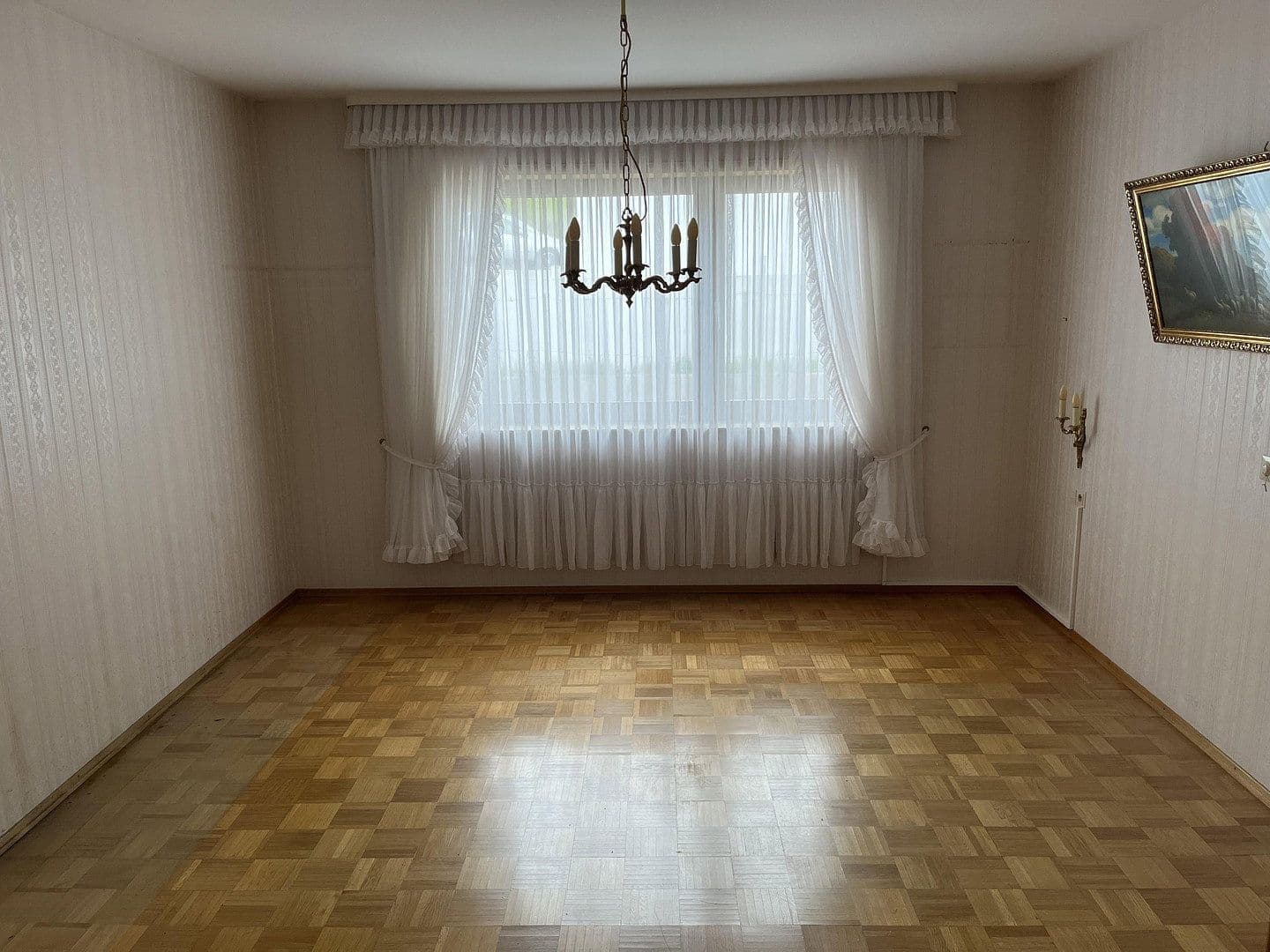 Prodej domu 267 m², pozemek 999 m², Calw, Bádensko-Württembersko Prodej domu 267 m², pozemek 999 m², Calw, Bádensko-Württembersko