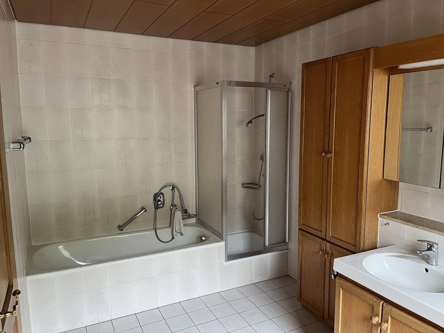 Prodej domu 267 m², pozemek 999 m², Calw, Bádensko-Württembersko Prodej domu 267 m², pozemek 999 m², Calw, Bádensko-Württembersko