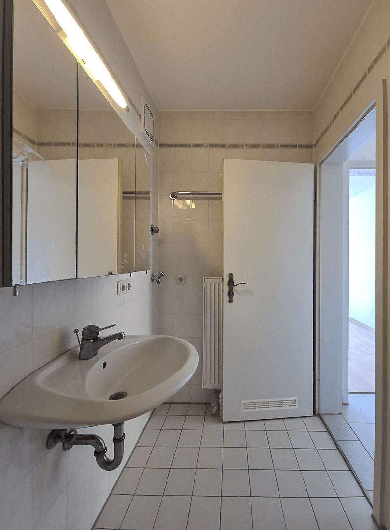 Prodej bytu 3+1 72 m², Adejeweg, Unterhaching, Bavorsko Prodej bytu 3+1 72 m², Adejeweg, Unterhaching, Bavorsko
