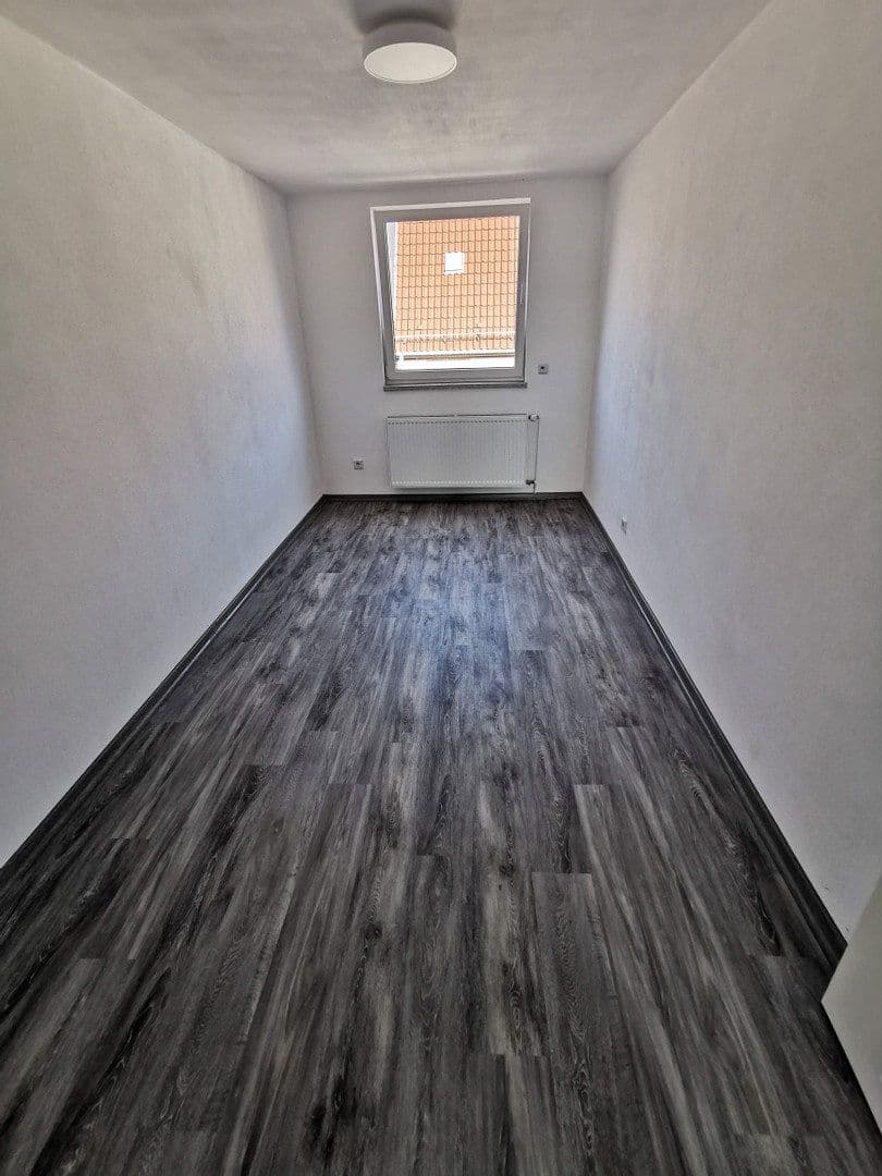 Pronájem bytu 2+1 53 m², Mannheim, Bádensko-Württembersko Pronájem bytu 2+1 53 m², Mannheim, Bádensko-Württembersko