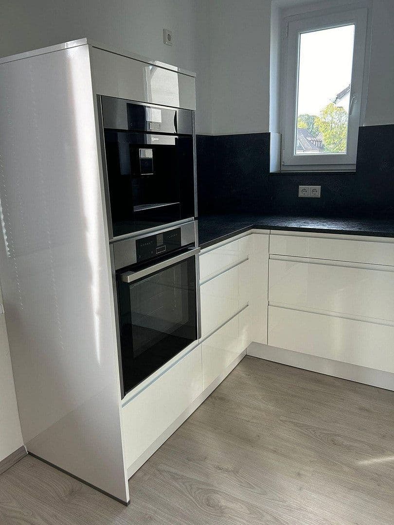 Pronájem bytu 3+1 70 m², Kurt-Heintze-Strasse 65, Duisburg, Severní Porýní-Vestfálsko Pronájem bytu 3+1 70 m², Kurt-Heintze-Strasse 65, Duisburg, Severní Porýní-Vestfálsko