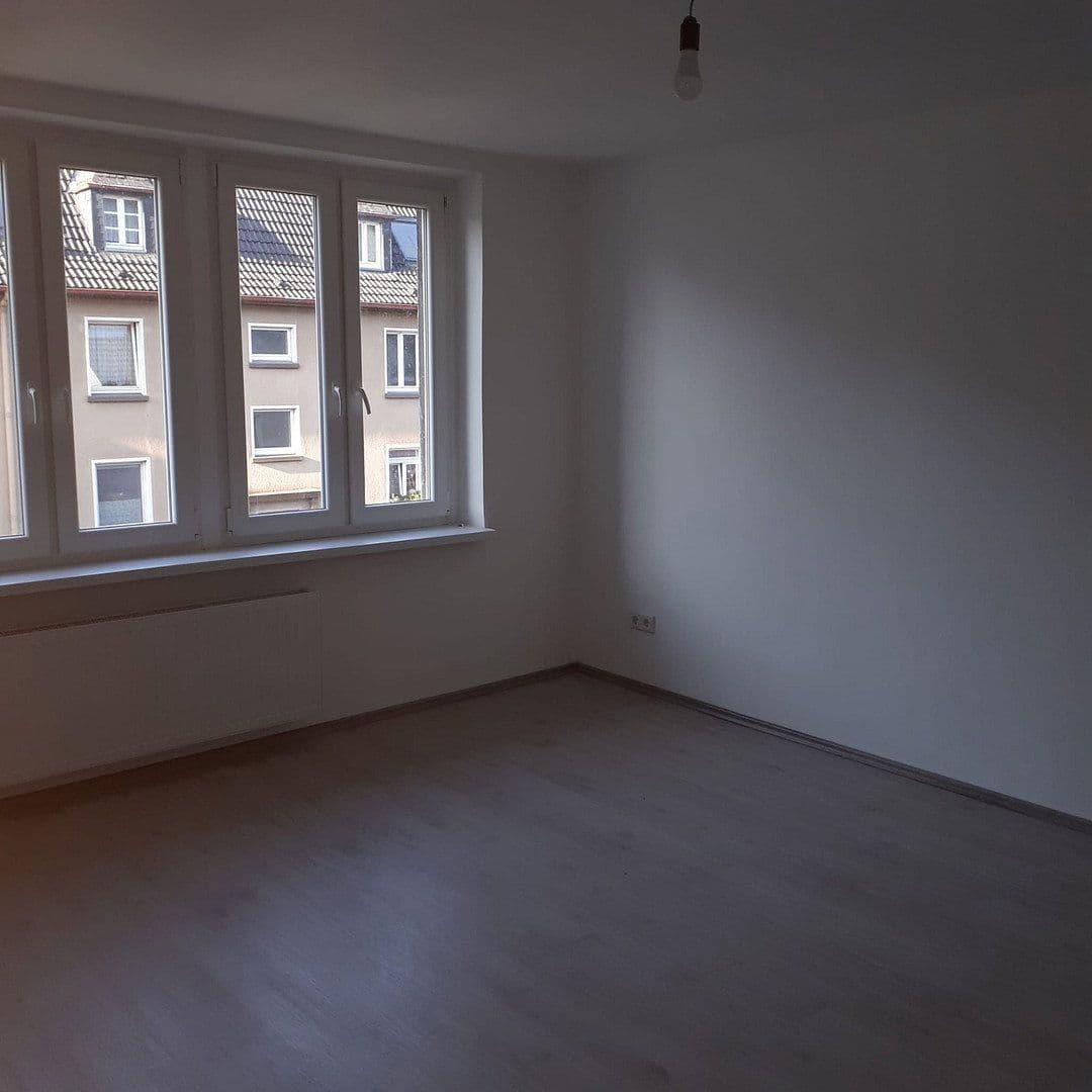Pronájem bytu 3+1 70 m², Kurt-Heintze-Strasse 65, Duisburg, Severní Porýní-Vestfálsko Pronájem bytu 3+1 70 m², Kurt-Heintze-Strasse 65, Duisburg, Severní Porýní-Vestfálsko