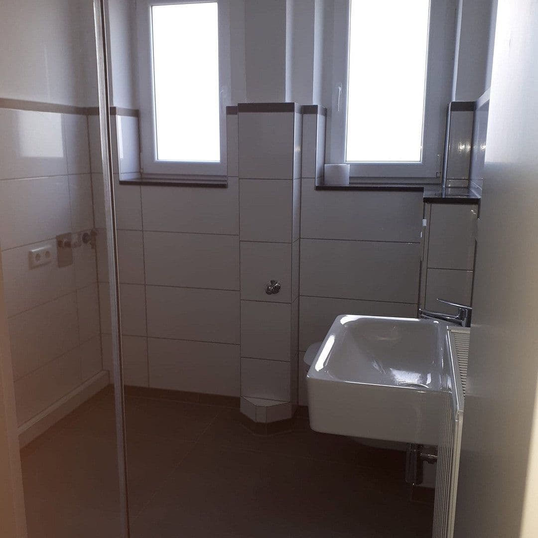 Pronájem bytu 3+1 70 m², Kurt-Heintze-Strasse 65, Duisburg, Severní Porýní-Vestfálsko Pronájem bytu 3+1 70 m², Kurt-Heintze-Strasse 65, Duisburg, Severní Porýní-Vestfálsko
