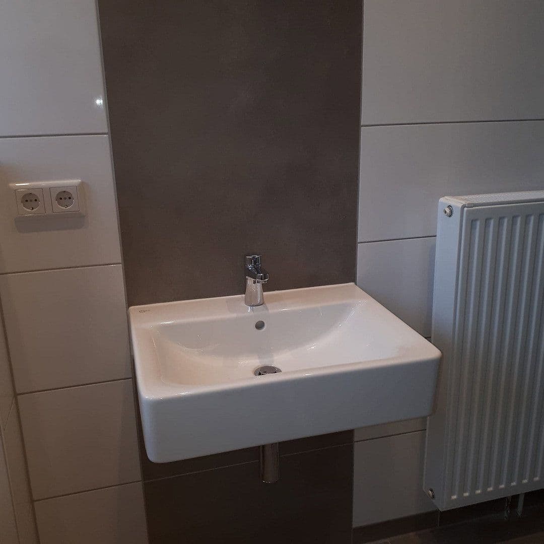 Pronájem bytu 3+1 70 m², Kurt-Heintze-Strasse 65, Duisburg, Severní Porýní-Vestfálsko Pronájem bytu 3+1 70 m², Kurt-Heintze-Strasse 65, Duisburg, Severní Porýní-Vestfálsko