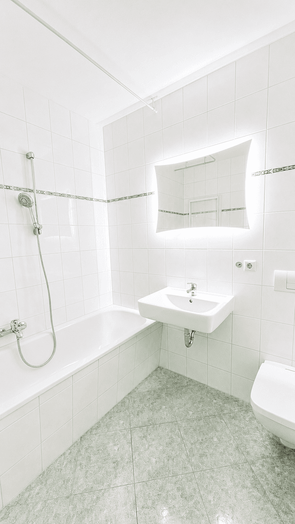 Prodej bytu 1+kk 34 m², Chemnitz, Sasko Prodej bytu 1+kk 34 m², Chemnitz, Sasko