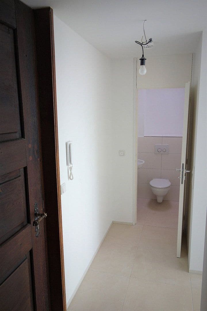Pronájem bytu 3+1 106 m², Nürnberg / Großgründlach, Bavorsko Pronájem bytu 3+1 106 m², Nürnberg / Großgründlach, Bavorsko