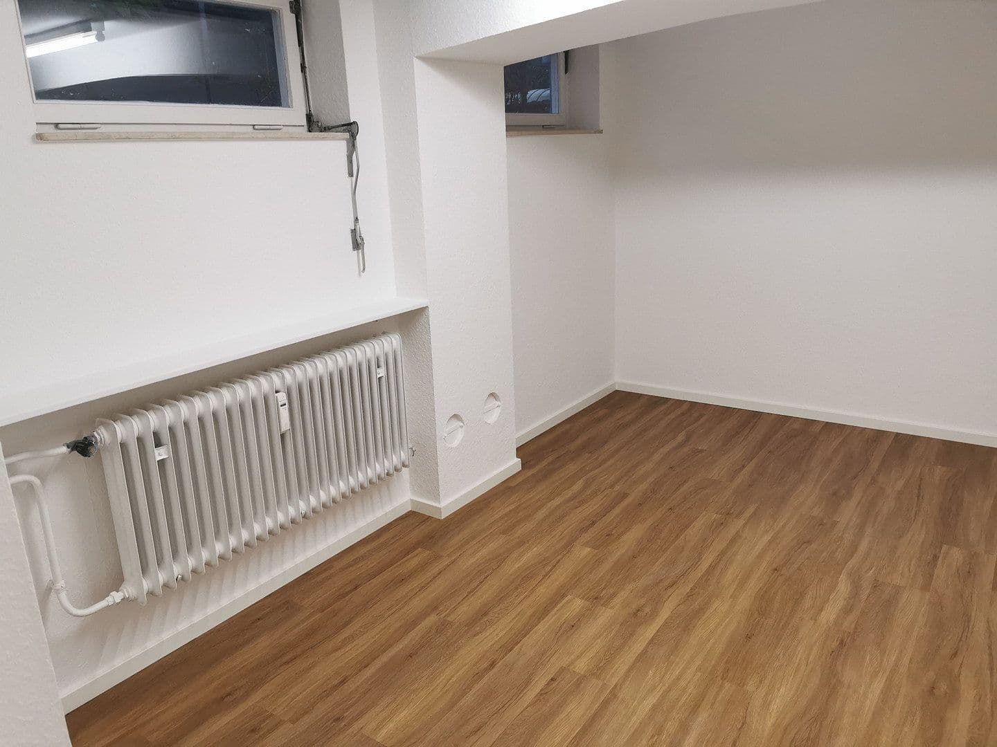 Pronájem bytu 3+1 106 m², Nürnberg / Großgründlach, Bavorsko Pronájem bytu 3+1 106 m², Nürnberg / Großgründlach, Bavorsko