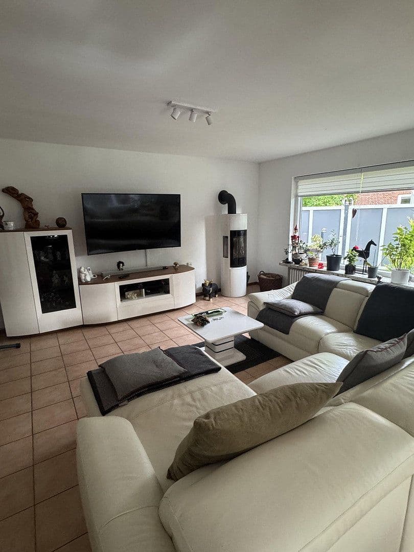 Prodej domu 165 m², pozemek 600 m², Krummesse, Šlesvicko-Holštýnsko Prodej domu 165 m², pozemek 600 m², Krummesse, Šlesvicko-Holštýnsko