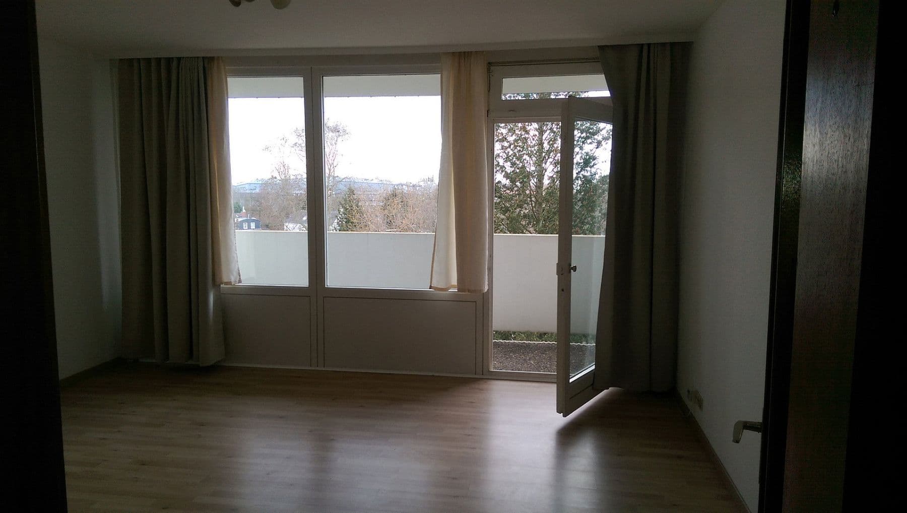 Pronájem bytu 1+1 33 m², Frankfurt-Eckenheim, Hessen Pronájem bytu 1+1 33 m², Frankfurt-Eckenheim, Hessen