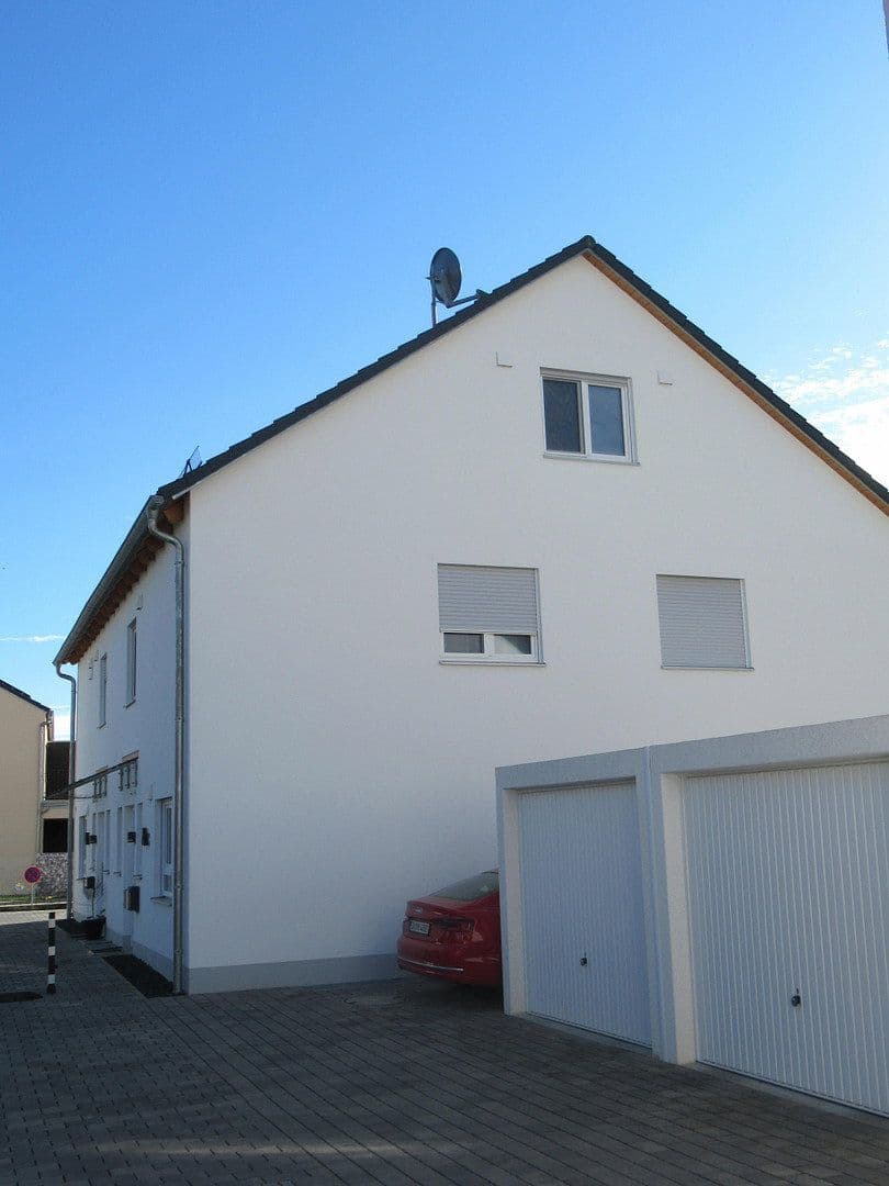 Pronájem domu 145 m², pozemek 225 m², Ingolstadt, Bavorsko Pronájem domu 145 m², pozemek 225 m², Ingolstadt, Bavorsko