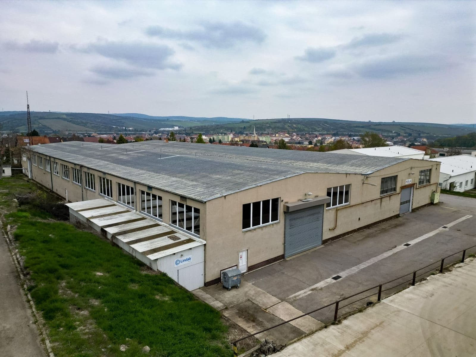 Pronájem nebytového prostoru 3.776 m², Nádražní, Hustopeče, Jihomoravský kraj Pronájem nebytového prostoru 3.776 m², Nádražní, Hustopeče, Jihomoravský kraj