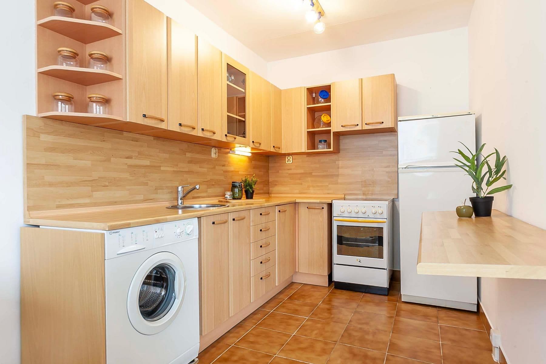 Prodej bytu 3+1 69 m², Kostřínská, Praha, Praha Prodej bytu 3+1 69 m², Kostřínská, Praha, Praha