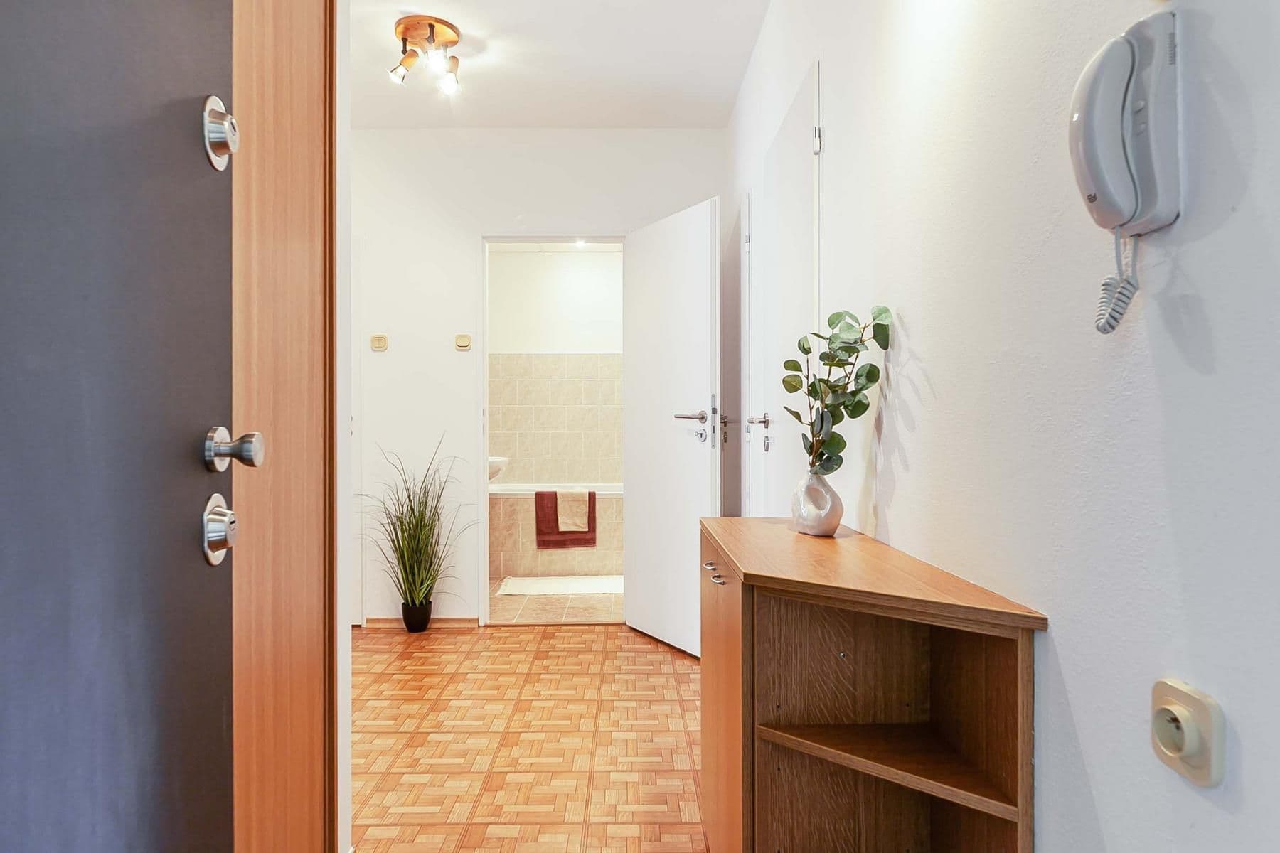 Prodej bytu 3+1 69 m², Kostřínská, Praha, Praha Prodej bytu 3+1 69 m², Kostřínská, Praha, Praha