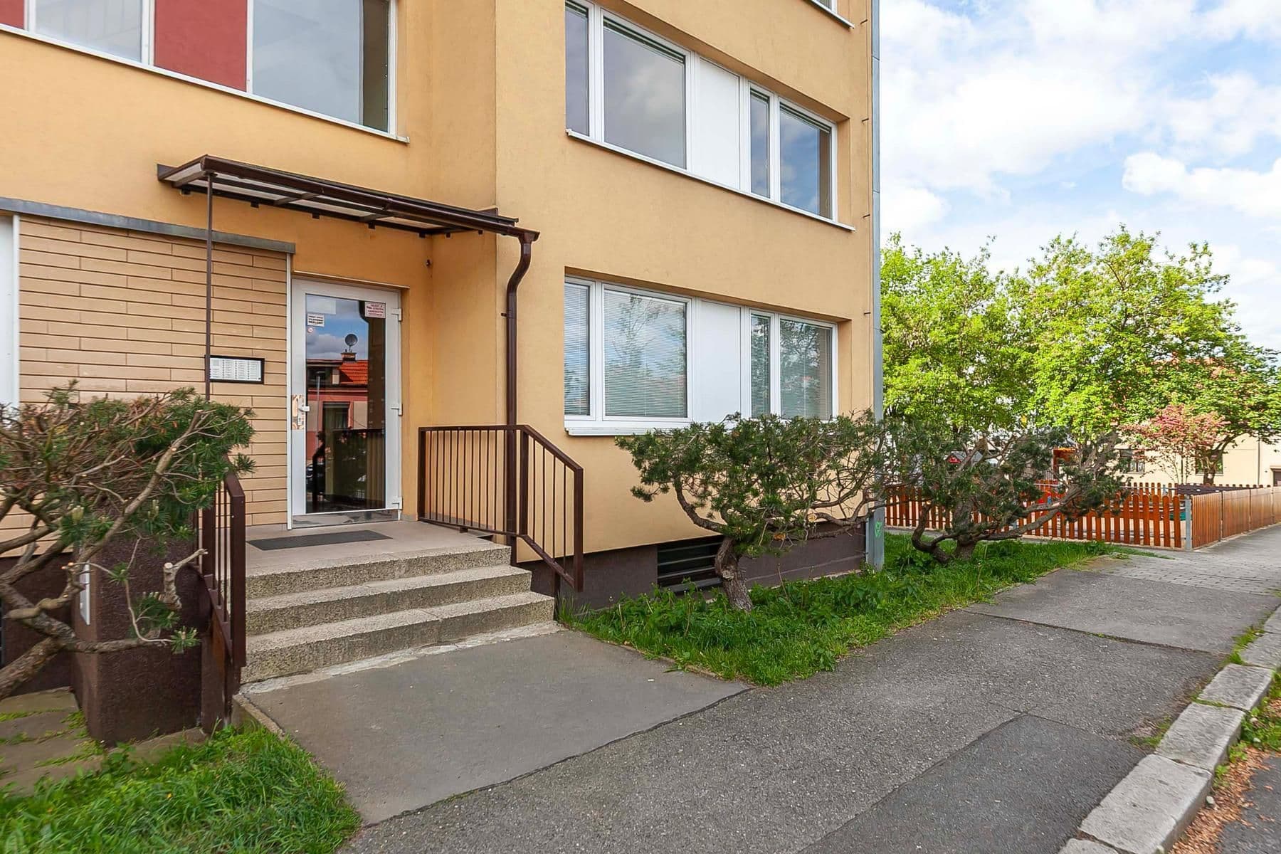 Prodej bytu 3+1 69 m², Kostřínská, Praha, Praha Prodej bytu 3+1 69 m², Kostřínská, Praha, Praha