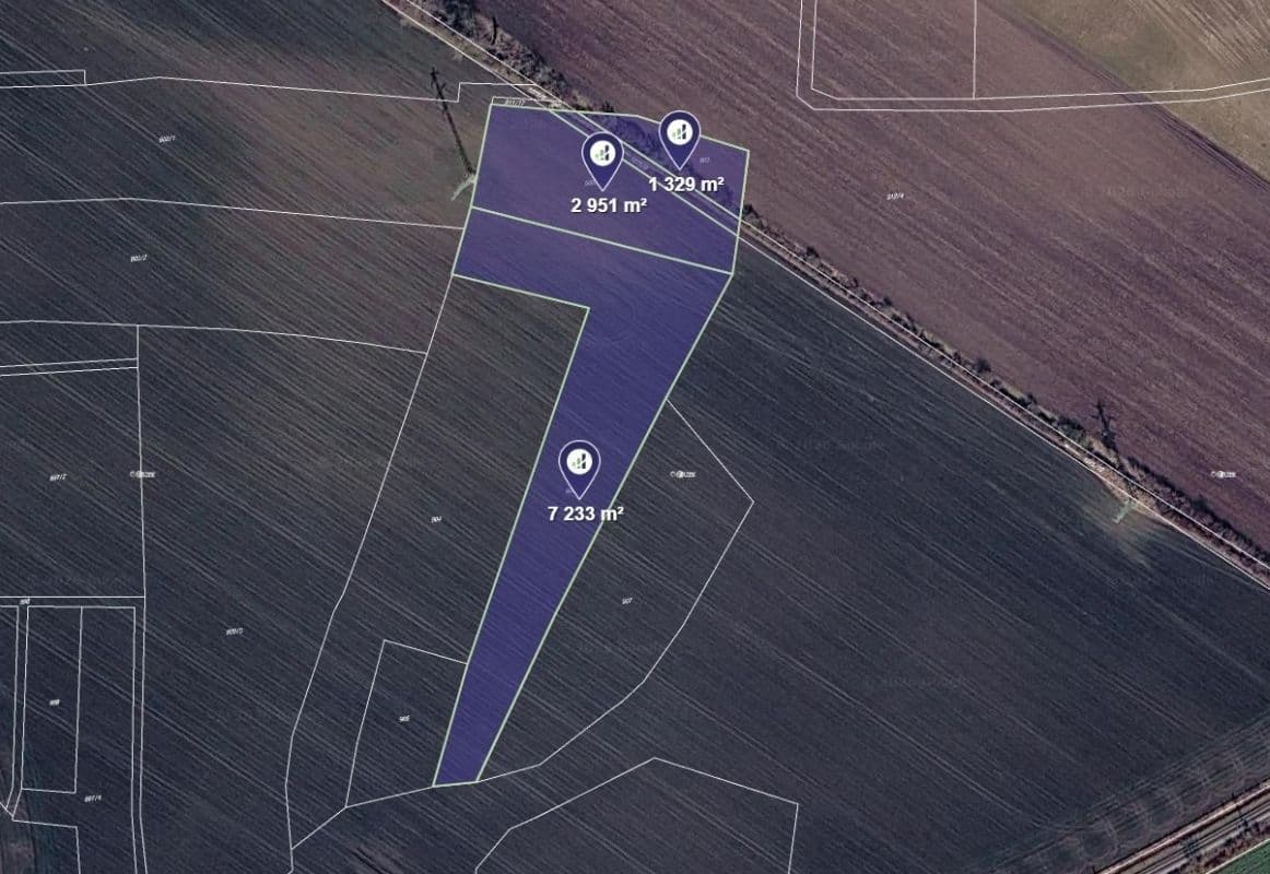 Prodej pozemku 11.513 m², Velim, Středočeský kraj Prodej pozemku 11.513 m², Velim, Středočeský kraj