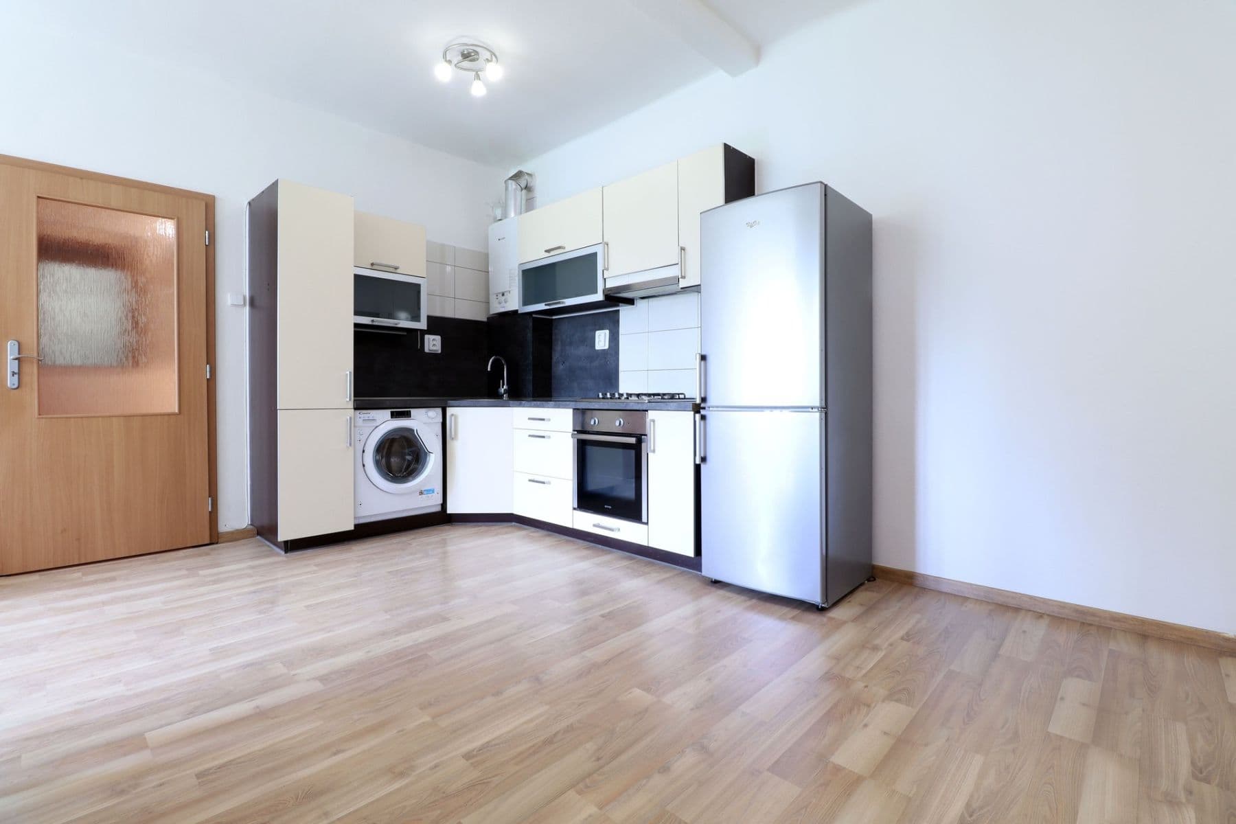 Pronájem bytu 2+kk 40 m², U libeňského pivovaru, Praha, Praha Pronájem bytu 2+kk 40 m², U libeňského pivovaru, Praha, Praha