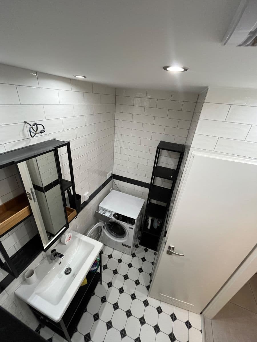 Pronájem bytu 3+1 69 m², Gabinova, Praha, Praha Pronájem bytu 3+1 69 m², Gabinova, Praha, Praha
