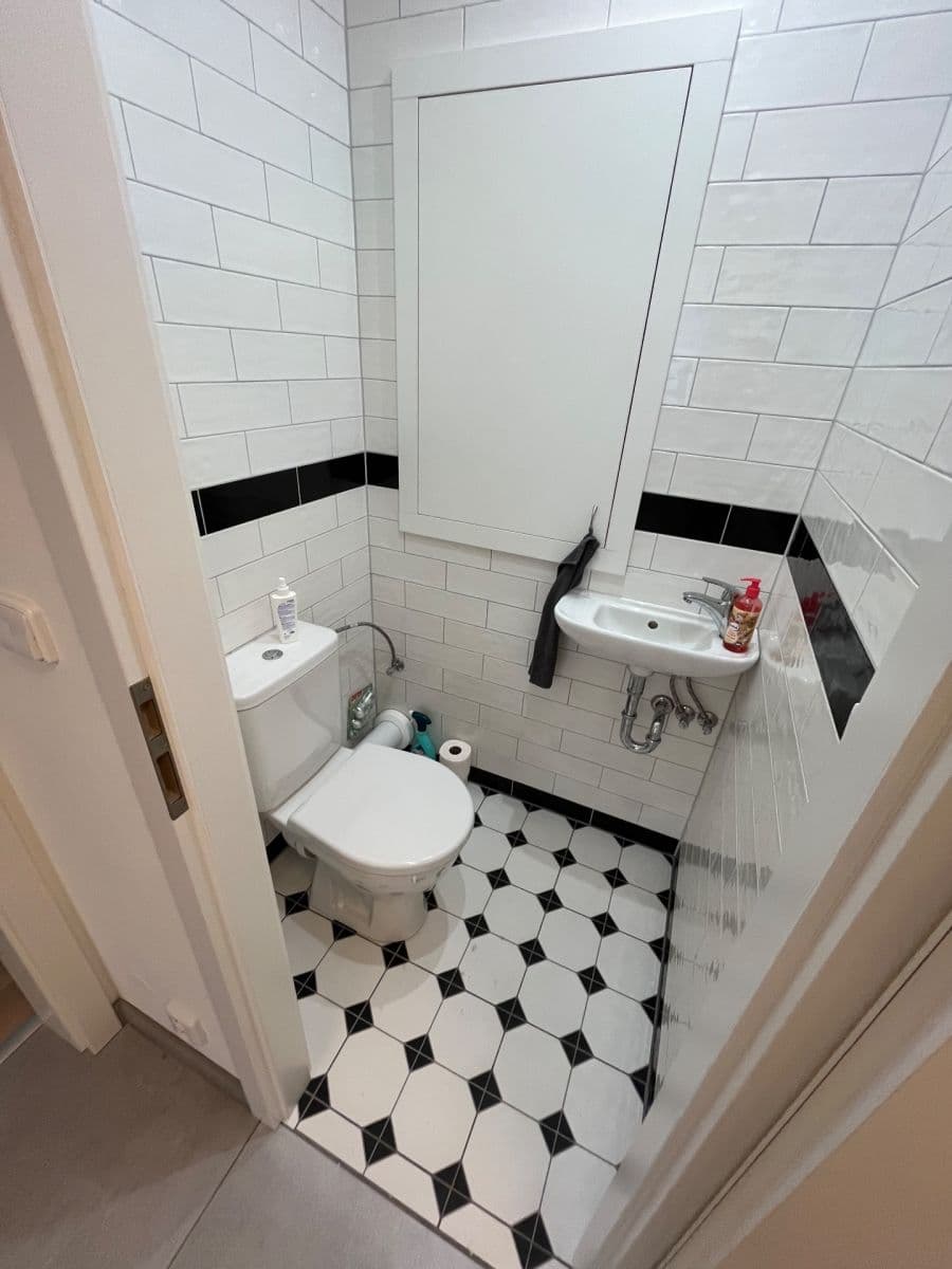 Pronájem bytu 3+1 69 m², Gabinova, Praha, Praha Pronájem bytu 3+1 69 m², Gabinova, Praha, Praha