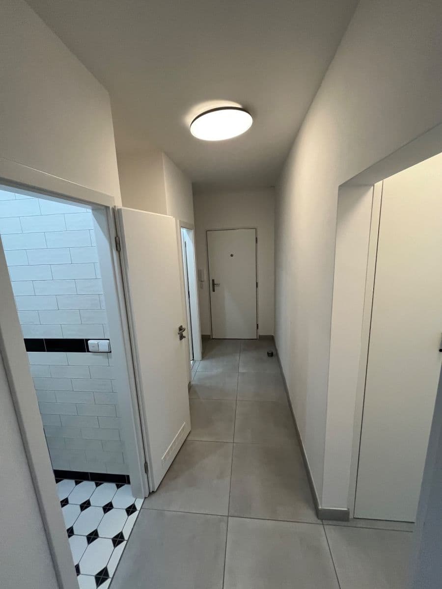 Pronájem bytu 3+1 69 m², Gabinova, Praha, Praha Pronájem bytu 3+1 69 m², Gabinova, Praha, Praha