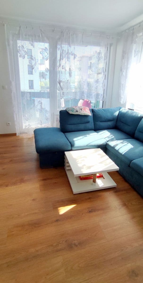 Pronájem bytu 2+1 45 m², Agátová, Dúbravka, Bratislavský kraj Pronájem bytu 2+1 45 m², Agátová, Dúbravka, Bratislavský kraj