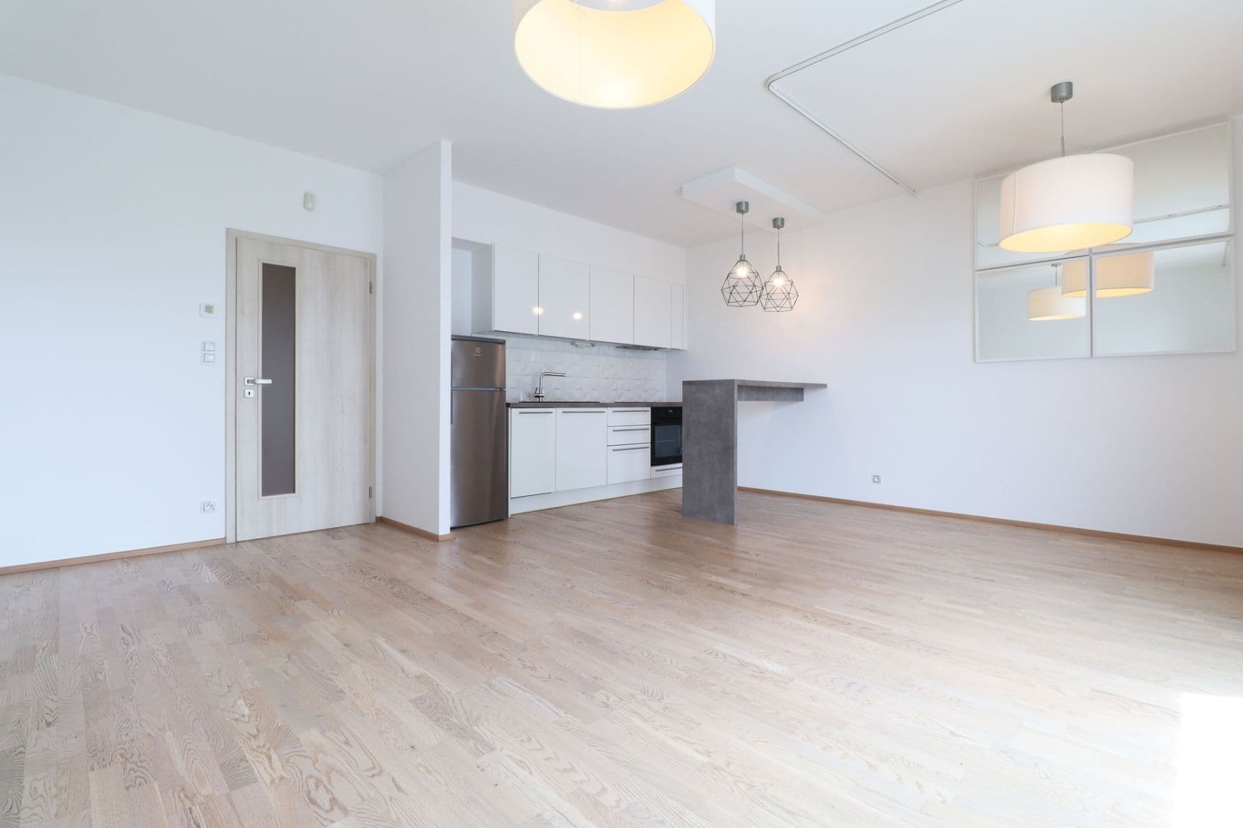 Pronájem bytu 1+kk 37 m², Olšanská, Praha, Praha Pronájem bytu 1+kk 37 m², Olšanská, Praha, Praha