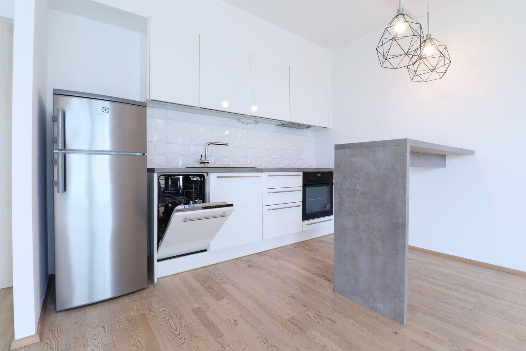 Pronájem bytu 1+kk 37 m², Olšanská, Praha, Praha Pronájem bytu 1+kk 37 m², Olšanská, Praha, Praha