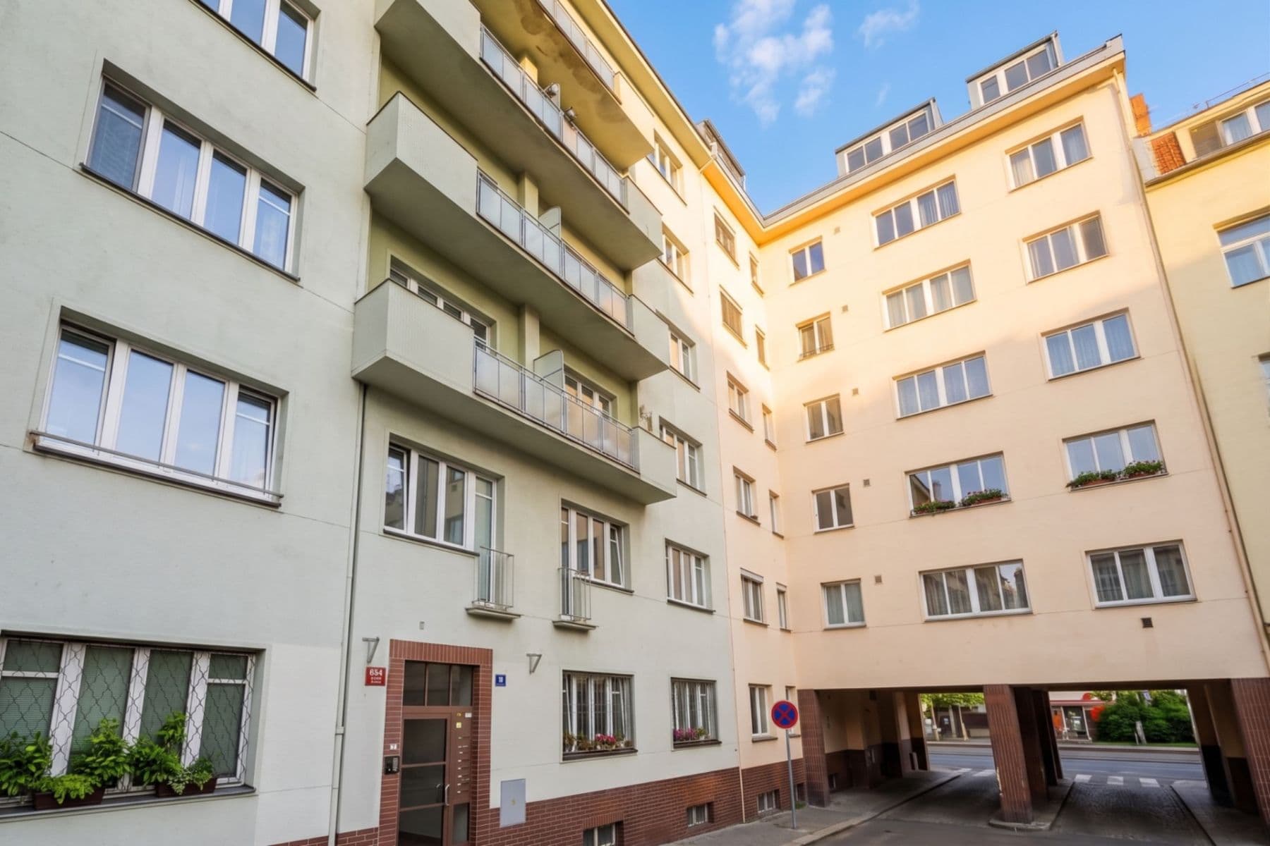 Prodej bytu 4+kk 83 m², Čeljabinská, Praha, Praha Prodej bytu 4+kk 83 m², Čeljabinská, Praha, Praha